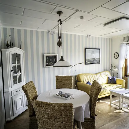 Haus Leysand - Ostfriesische Gemuetlichkeit Greetsiel